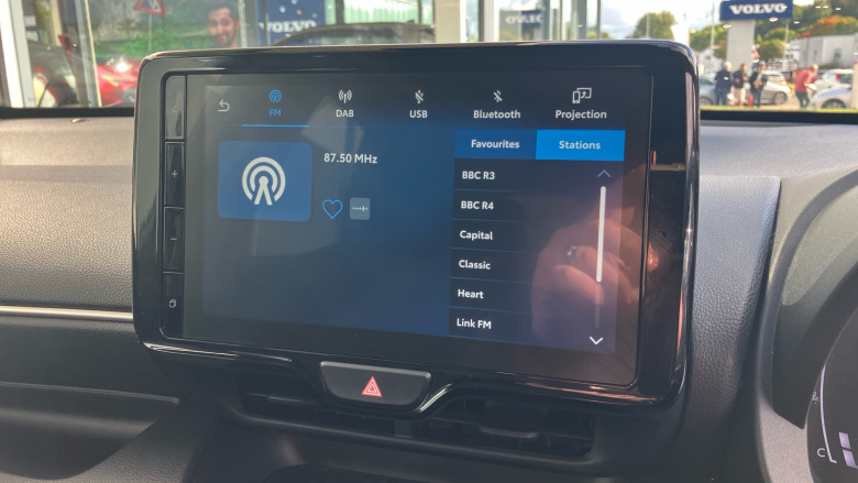 Toyota Yaris 1.5 Hybrid Design 5dr CVT Hybrid Hatchback